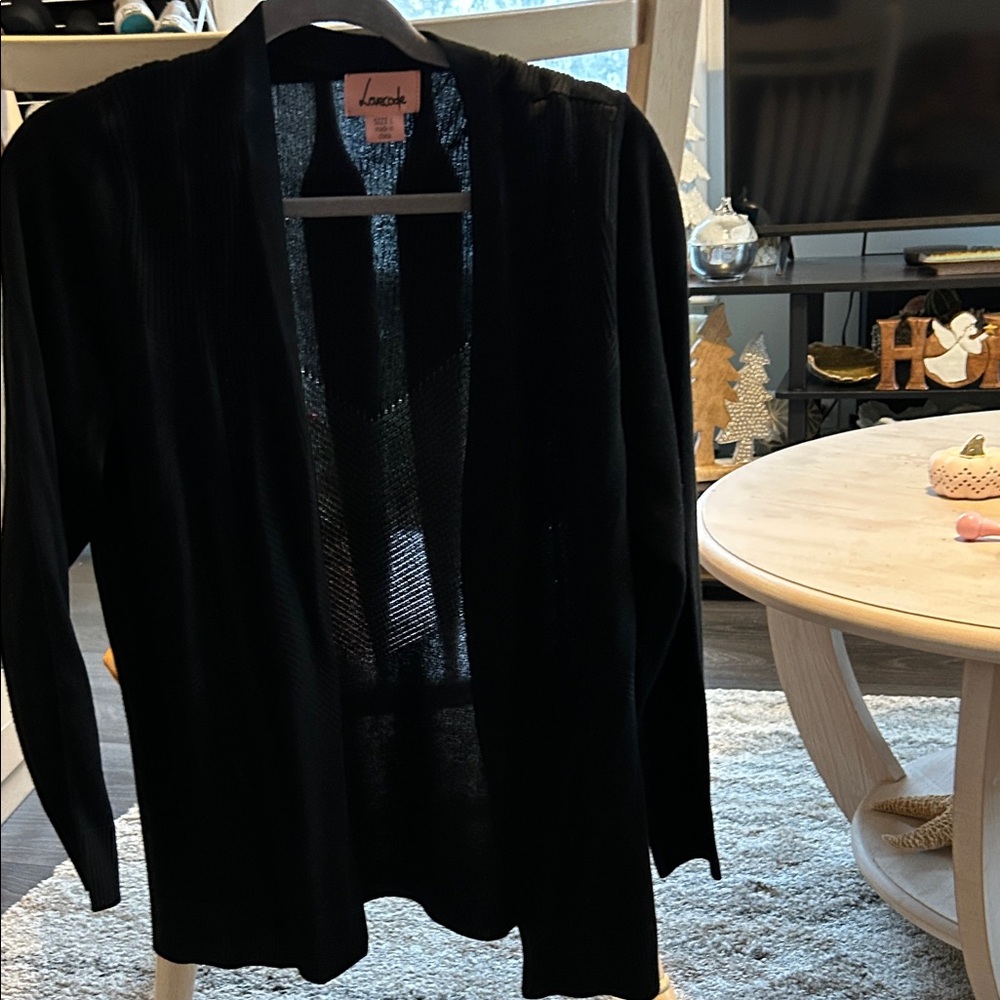 Lapis Elegant Black Cardigan